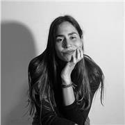 Profesora de Lengua Castellana y Literatura titulada con honores por la Universidad Nacional de Cuyo